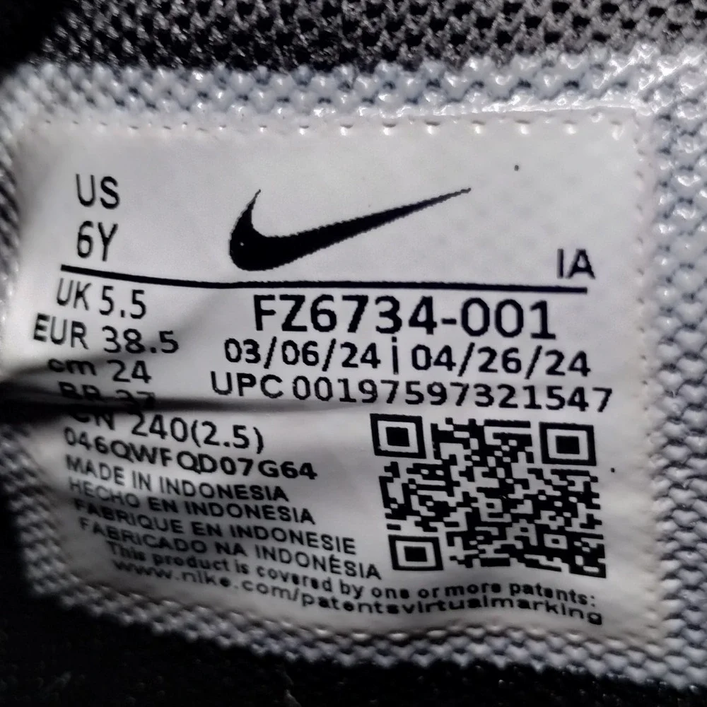 Nike Giannis Immortality 4 GS Black White‎ Basketball Shoes FZ6734-001 Kids 6Y
